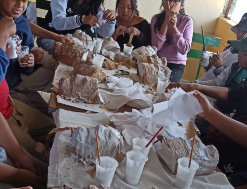 Iniciaron los talleres de caretas de rucos en la parroquia de Amaguaña